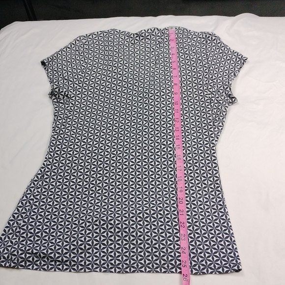 White house Black market women's medium 1/4 sleeved top - Picture 7 of 8